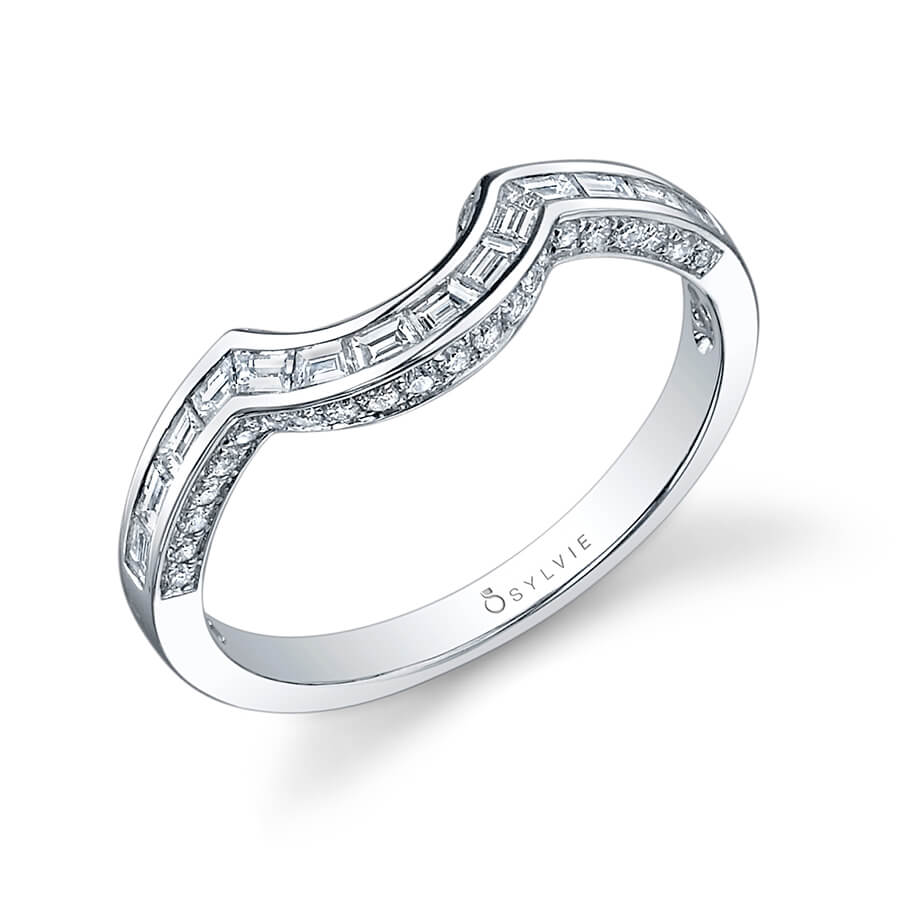 (18K Yellow) Modern Baguette Wedding Band