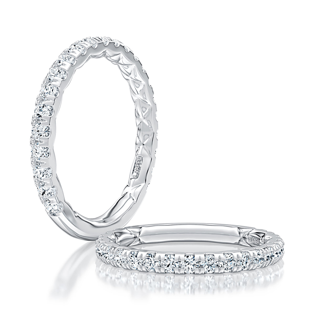Pavé Diamond Wedding Band [MR2008Q/40]