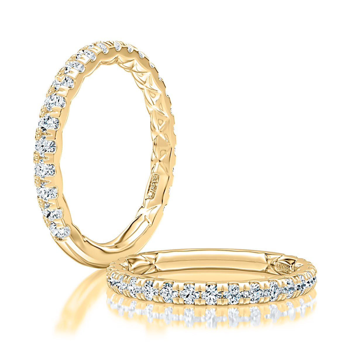 Pavé Diamond Wedding Band [MR2008Q/40]