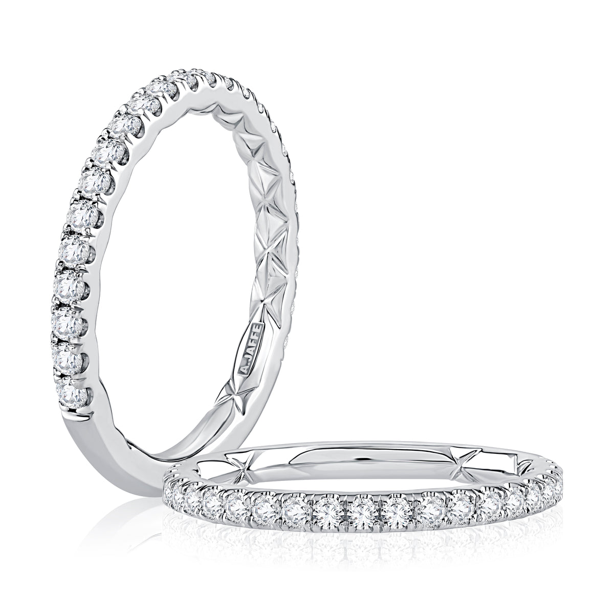 Curved Diamond Wedding Band [MR2021Q/42]