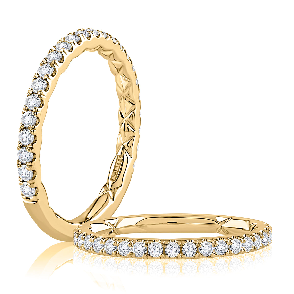 Curved Diamond Wedding Band [MR2021Q/42]