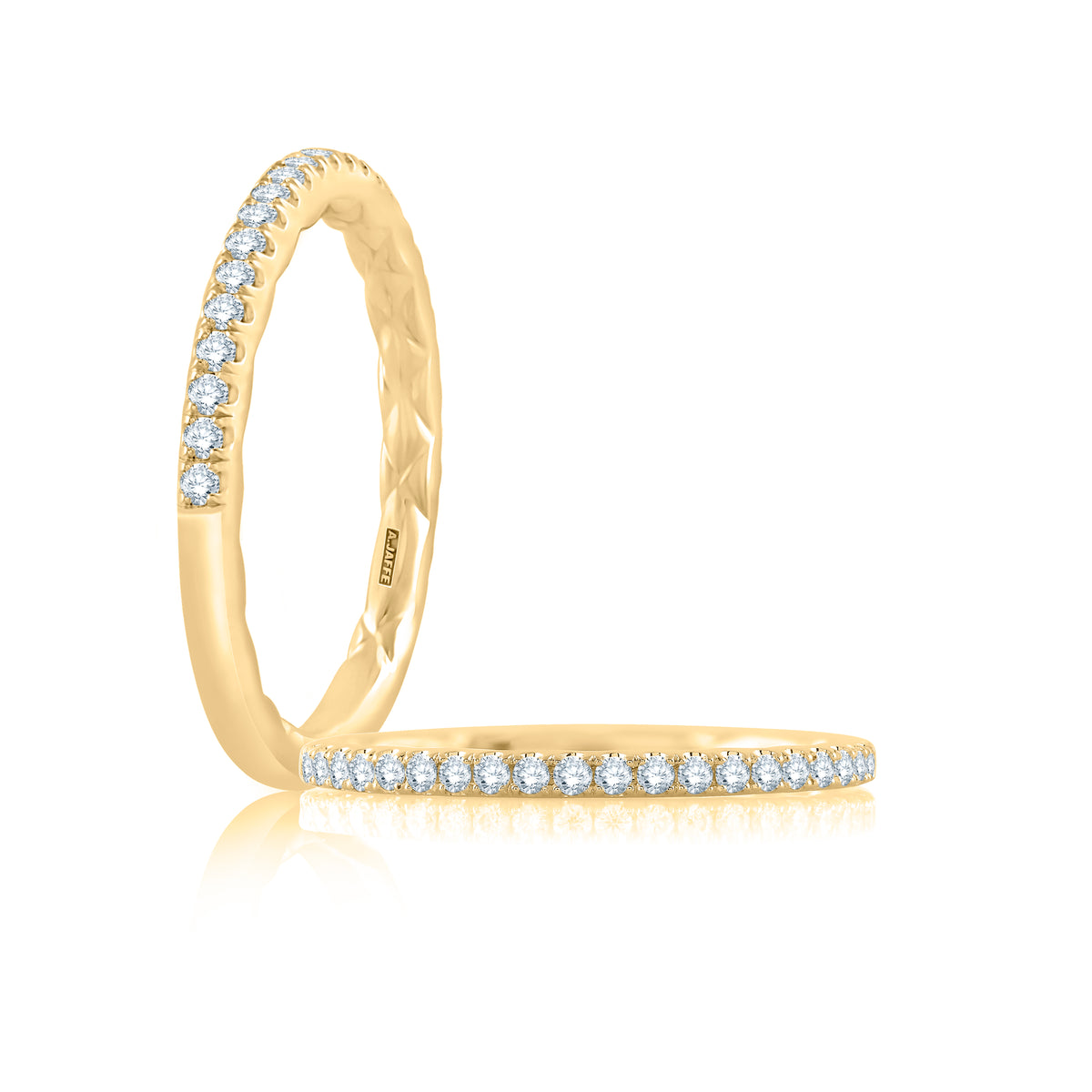 Pavé Diamond Wedding Band [MR2029Q/18]