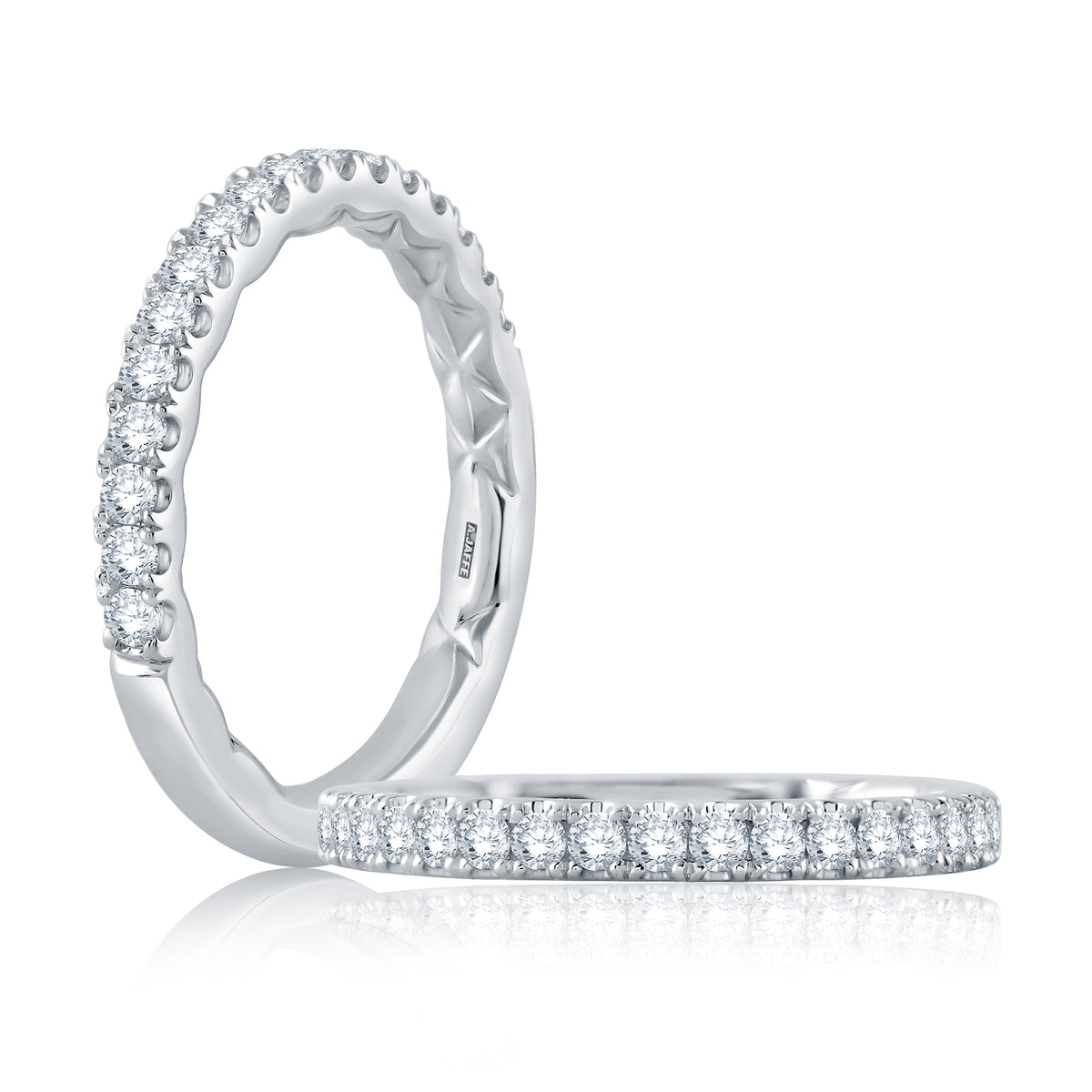 Pavé Diamond Wedding Band [MR2141Q/30]