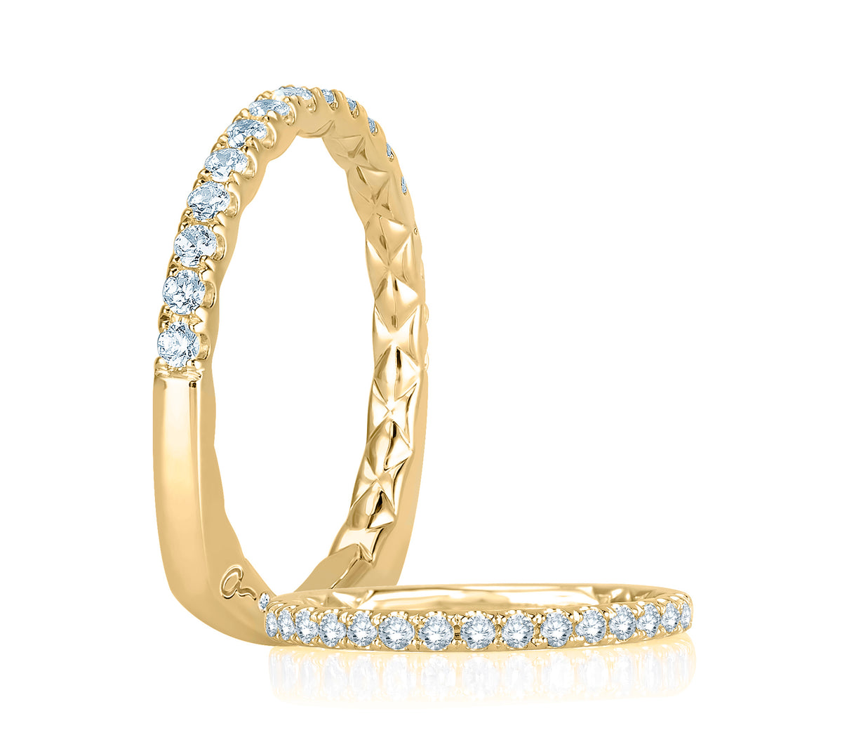 Pavé Diamond Wedding Band [MRS755Q/31]