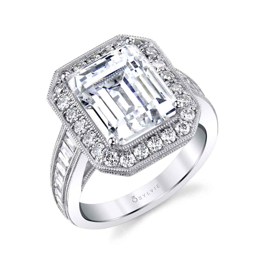(Gallery) Halo Engagement Ring with Emerald Center