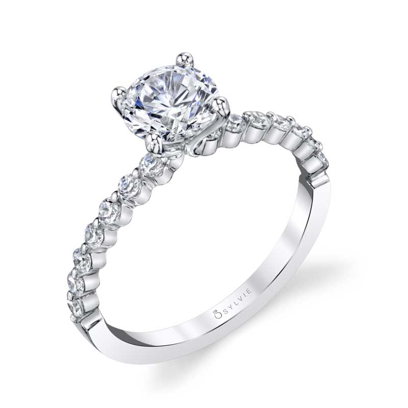 (Gallery) Round Cut Classic Engagement Ring - Athena