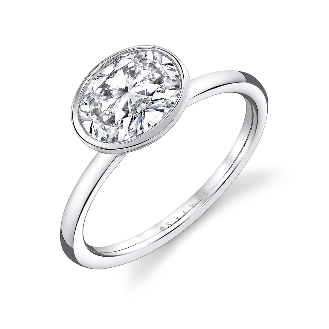 (Gallery) East West Oval Cut Bezel Set Engagement Ring - Cliodhna