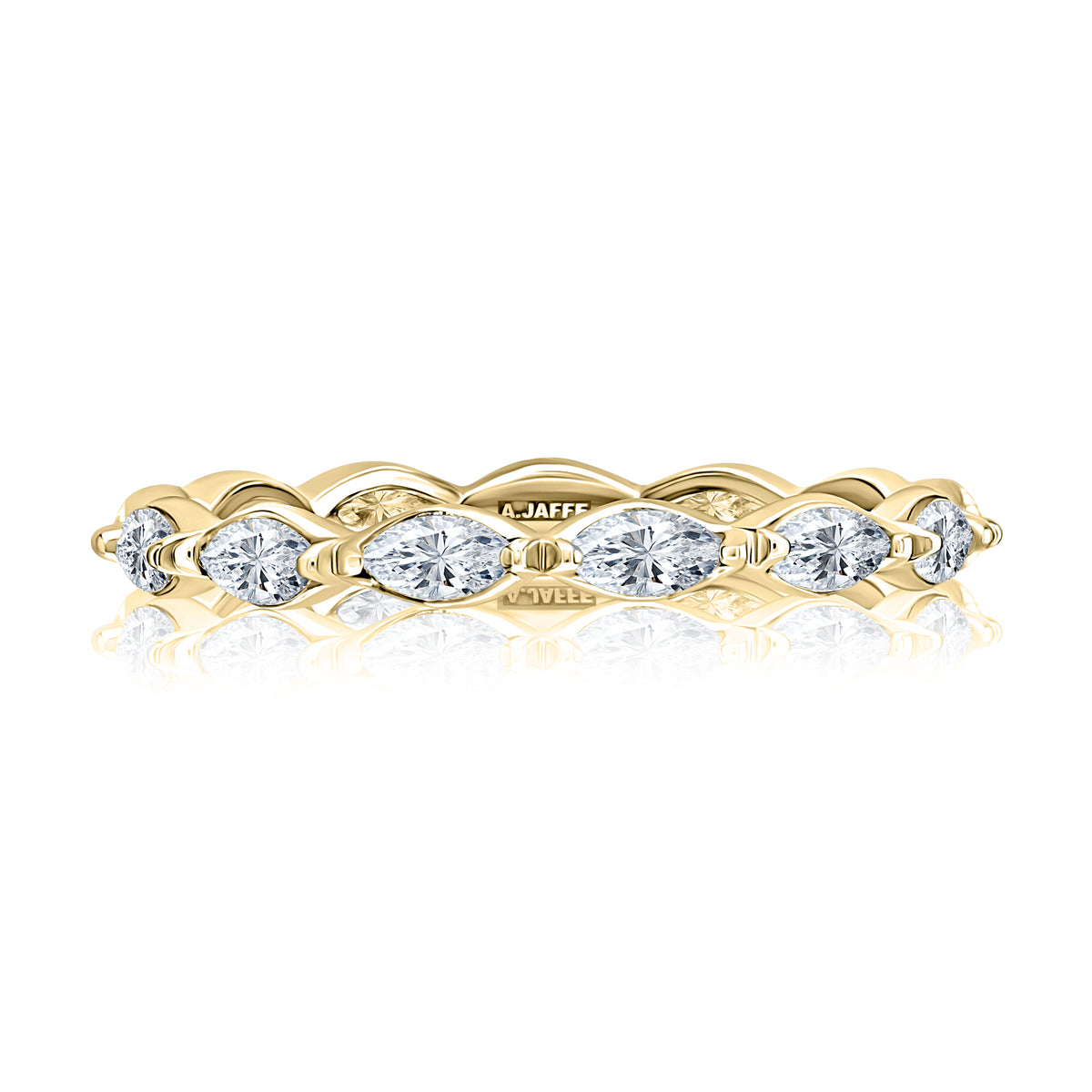 Single Shared Prong Diamond Wedding Band [WRMQB1208BE/124]