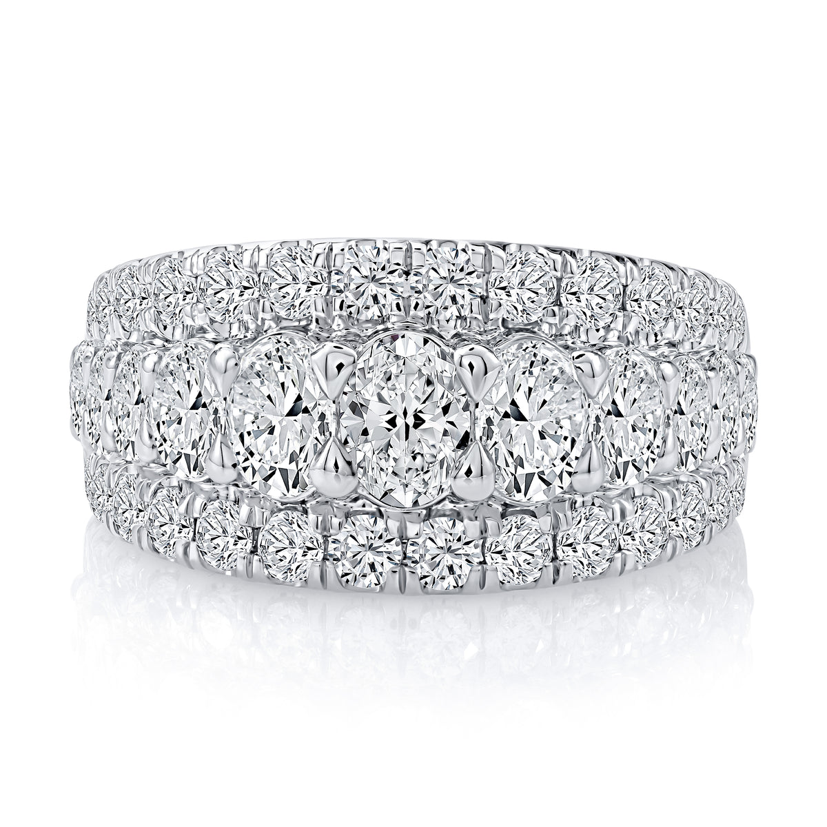 Diamond Wedding Band [WRS1372/325]
