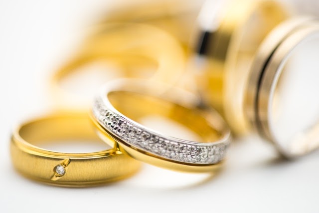 Find Your Stack: Discover Stackable Wedding Rings